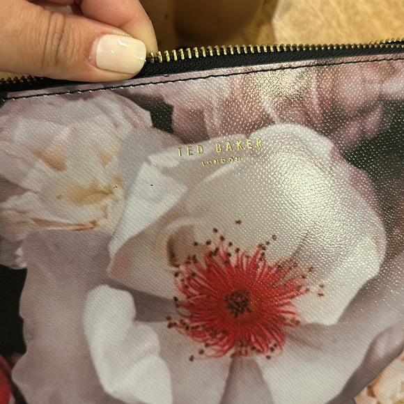 Like new Ted baker bag - Picture 7 of 7